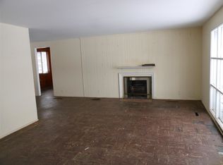2726 Southridge Dr, South Bend, IN 46614