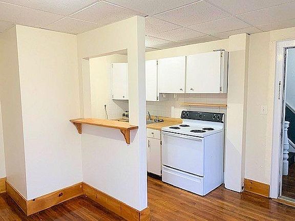 2nd image of 1 Parkingway St APT 1
