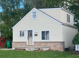 23720 Melrose Ave, Eastpointe, MI 48021