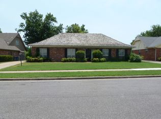 7620 E 54th Pl, Tulsa, OK 74145