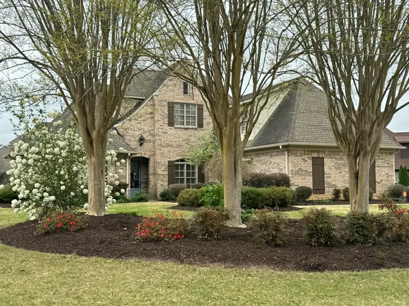 4299 Meadow Dr, Tupelo, MS 38801