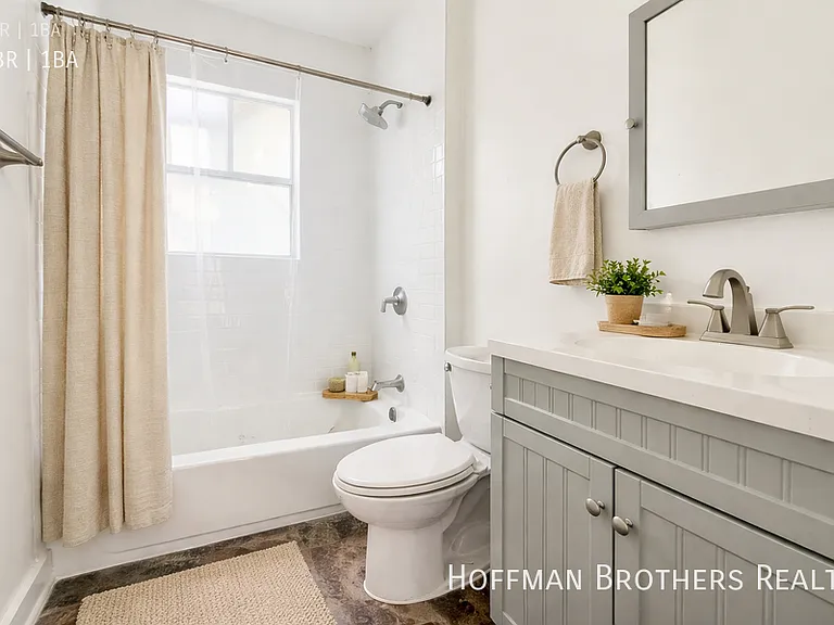 858 N La Fayette Park Pl #1 — Photo 5