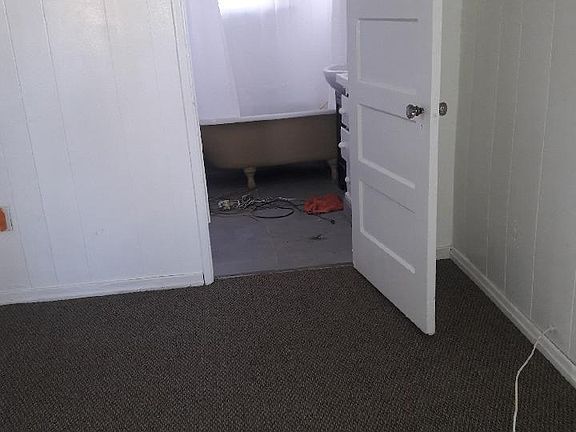5th image of 2148 Dale St