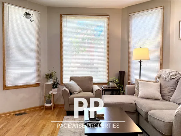 3230 N Ridgeway Ave #1, Chicago, IL 60618