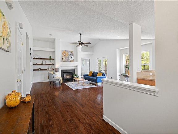 5th image of 105 Hornholly Way