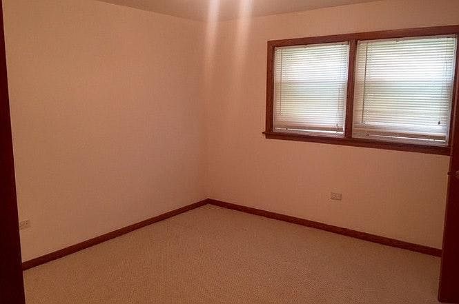 1st image of 5701 S Kenton Ave APT 1S