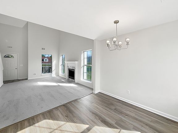5th image of 510 Holland Ridge Dr