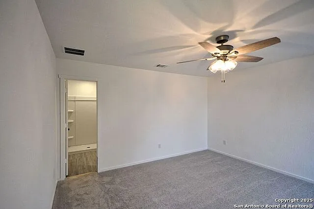206 Charles Way — Photo 21