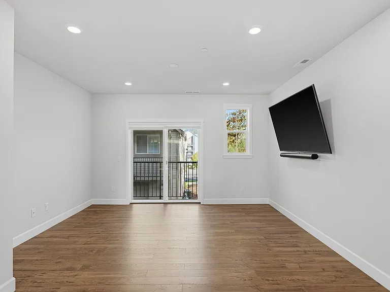 17025 SW Friendly Ln — Photo 10