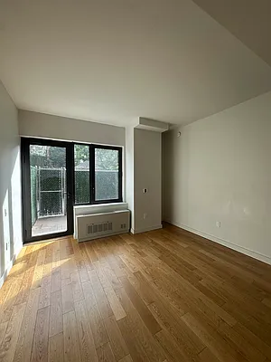 Rented by Artur Gutman, LREB | media 31