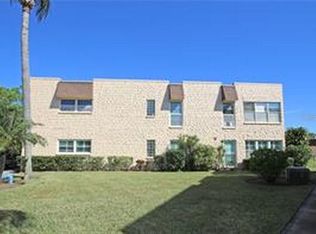 221 Cedarwood Cir #221, Seminole, FL 33777