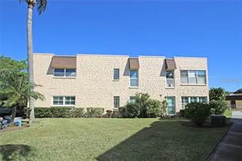 221 Cedarwood Cir #221 Photo 1