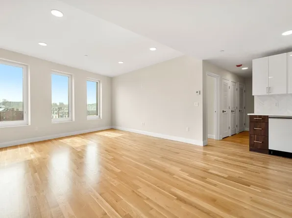 16 Taber St #601, Roxbury, MA 02119