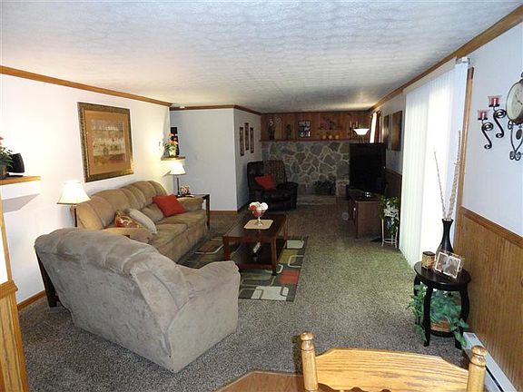 4th image of 86 Wagers Dr