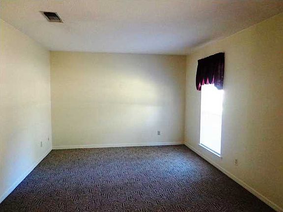 5th image of 5451 Jeanette Ave