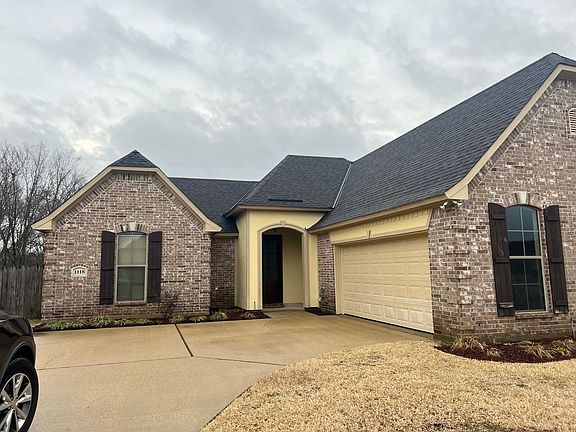 2nd image of 1118 Creole Dr