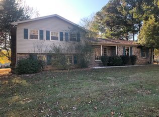 255 Belmar Cir W, Manchester, TN 37355