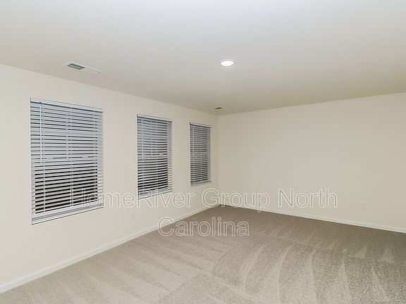 4th image of 787 Huntington Hills Dr