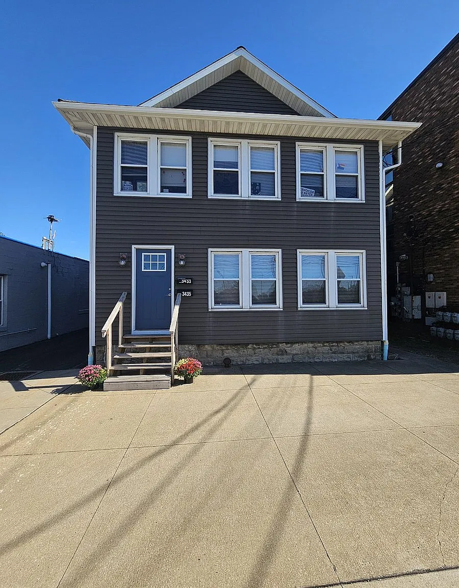 3435 Peach Street — Photo 4