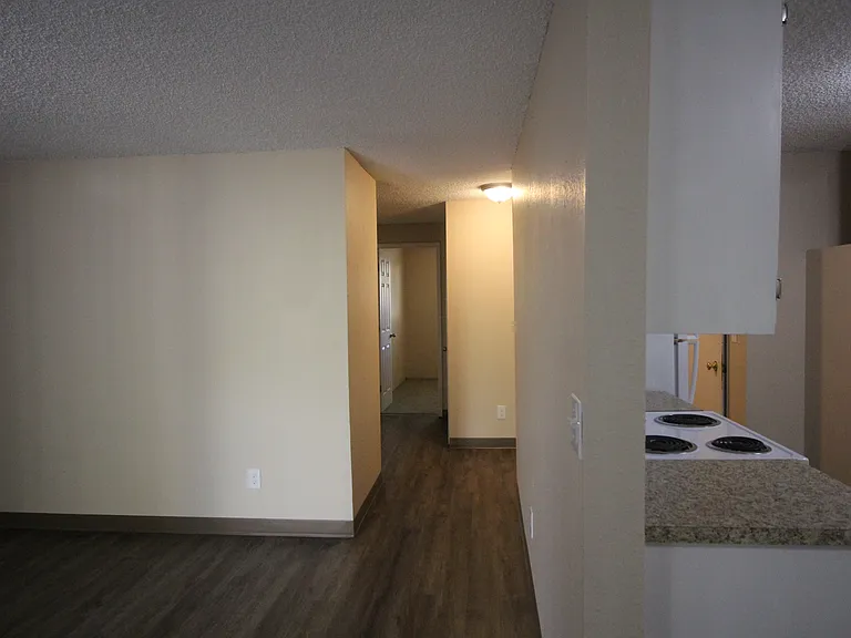 414 E 9th St #14 — Photo 10