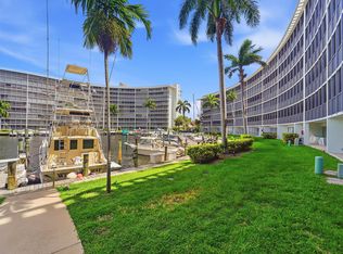 1427 E Hillsboro Blvd APT 123, Deerfield Beach, FL 33441
