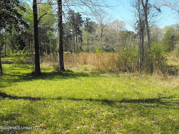 2nd image of 0 Berry St