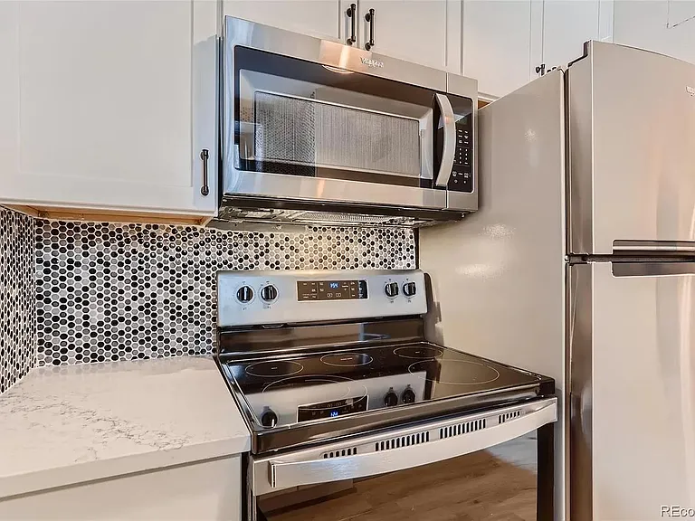 215 E 11th Ave #B5 — Photo 4