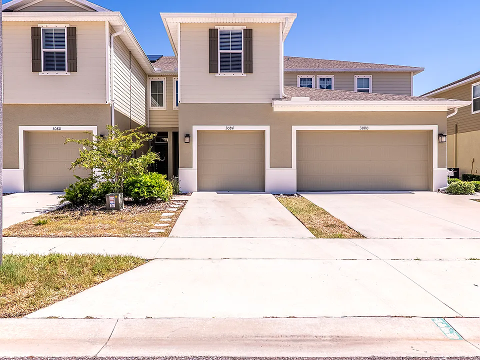 3084 Inlet Breeze Way