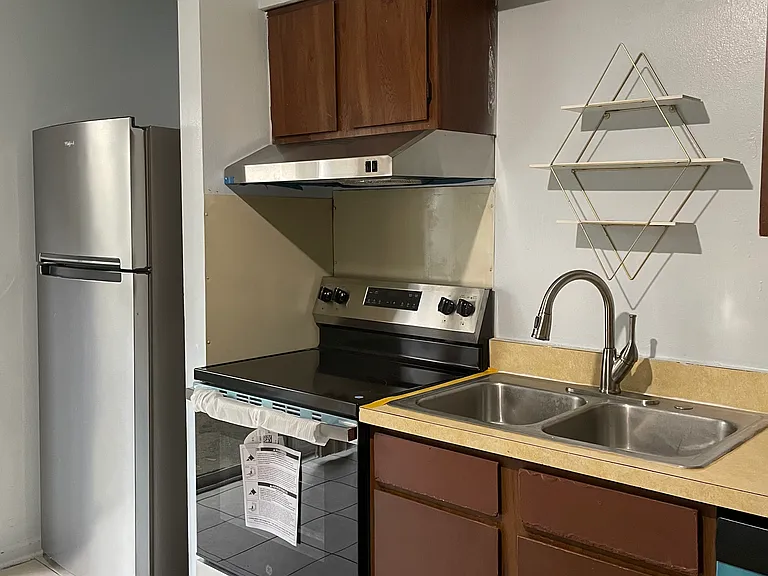 1412 Hickory Ave #D — Photo 11