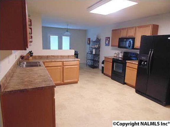 3rd image of 125 Belle Haven Dr
