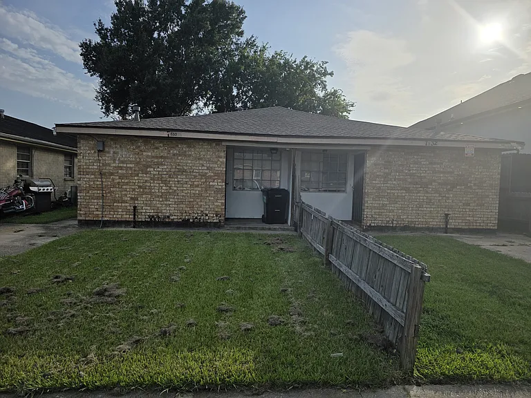 7832 W Laverne St — Photo 8