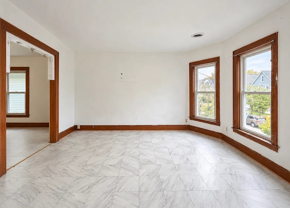 3 bed, 1122 sqft, $1,250 — Photo 4