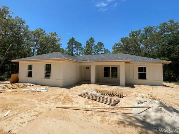 8564 N Blarney Ter, Crystal River, FL 34428