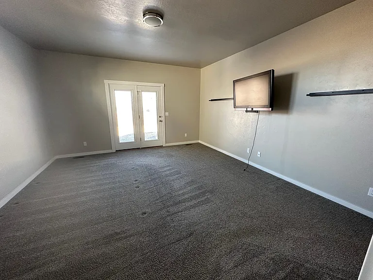 16214 Dietz Way — Photo 17