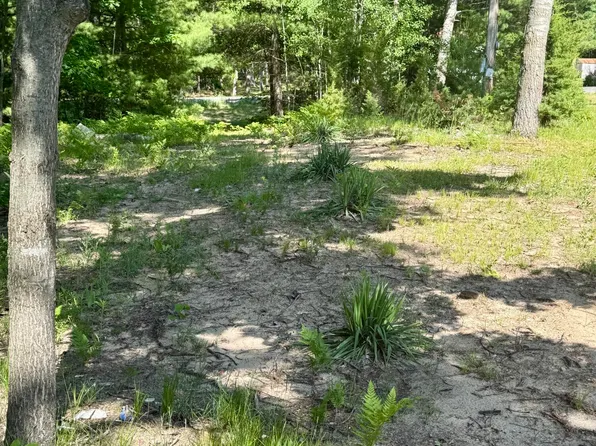 998 Grass Lake Ave, Lake, MI 48632