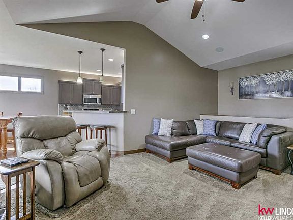 4th image of 1055 Palmetto Ln