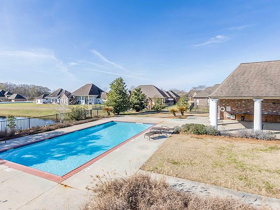 5th image of 7041 Lakecrest Dr