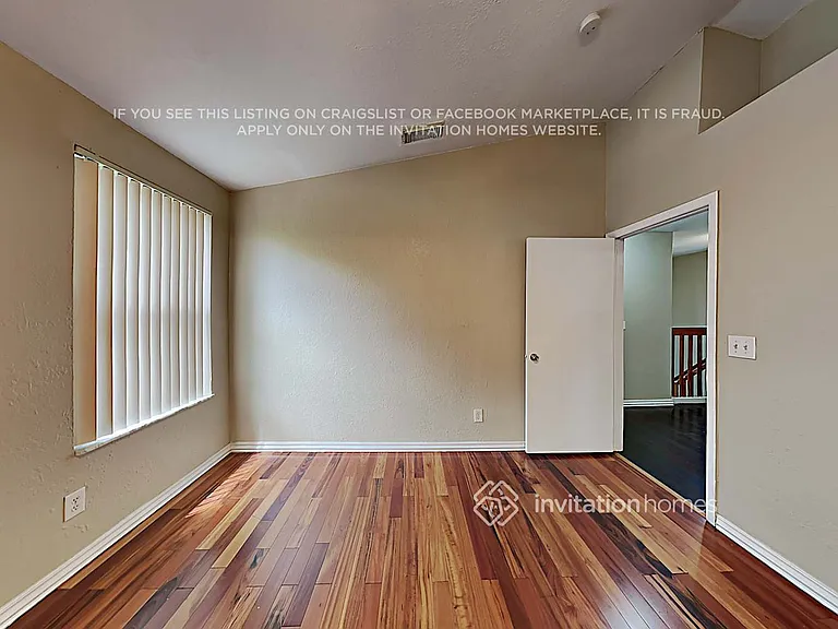 260 NW 207th Way — Photo 9