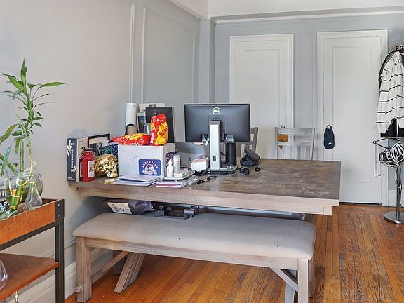 2nd image of 50 W 72nd St APT 1410
