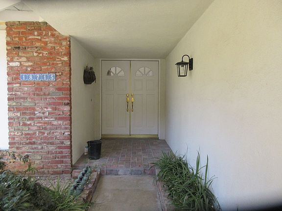 2nd image of 18715 Braemore Rd