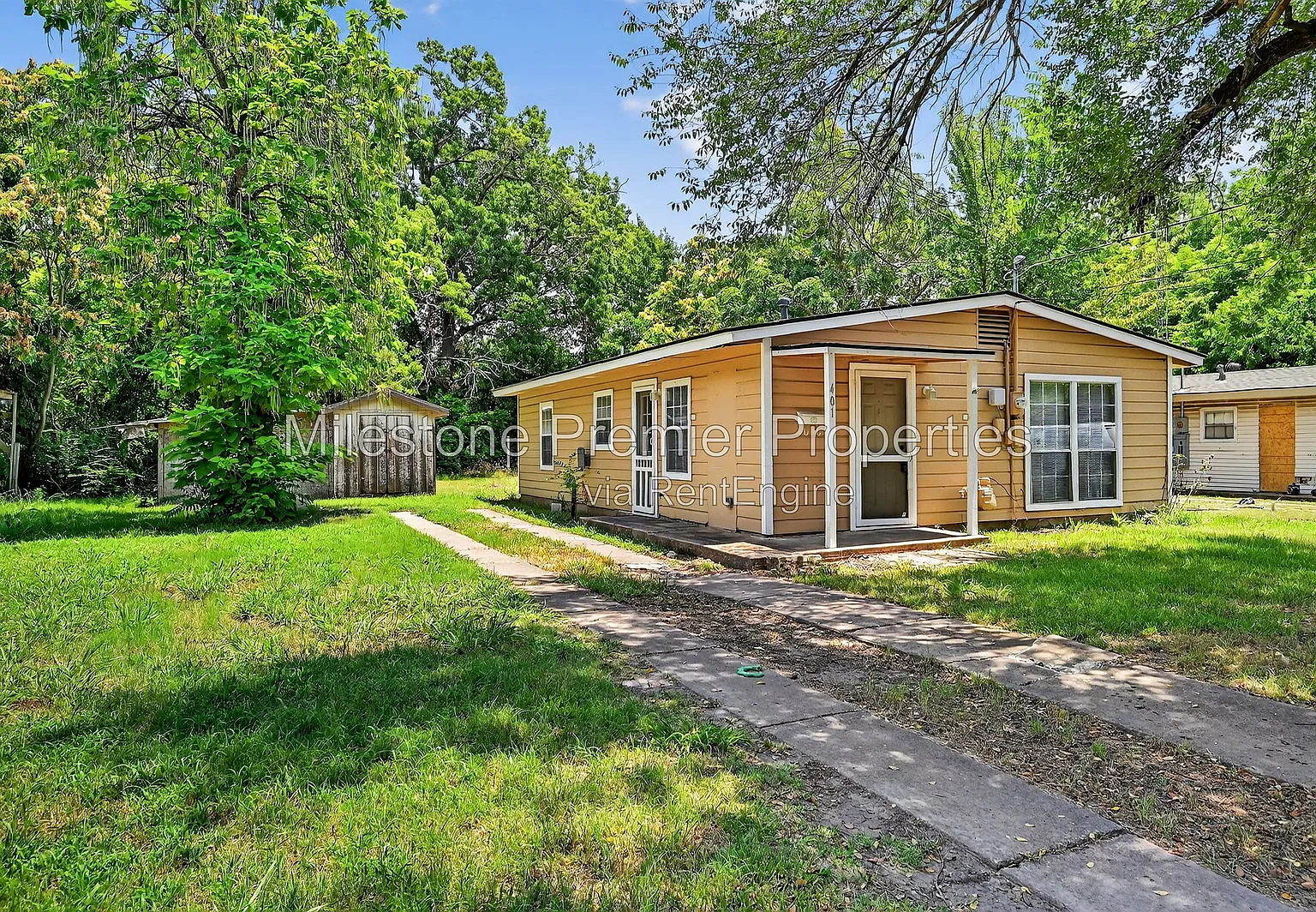 3 bed, 1.0 bath, 925 sqft, $1,200 — Photo 3
