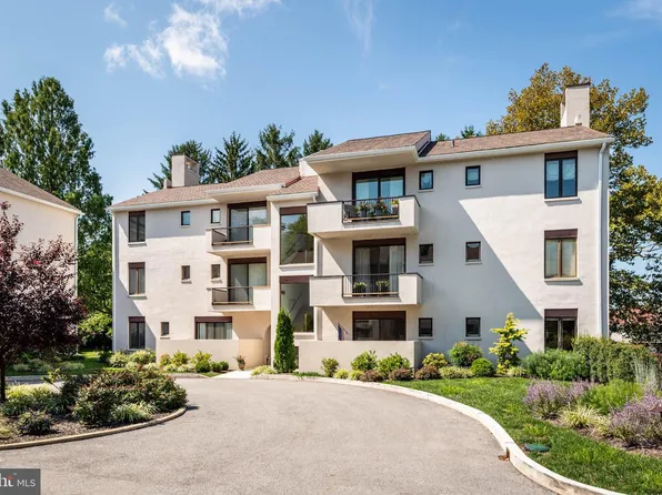14 Chamond #14, Devon, PA 19333