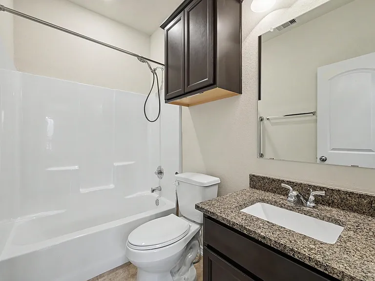 1061 Shadow Bend Ct — Photo 12
