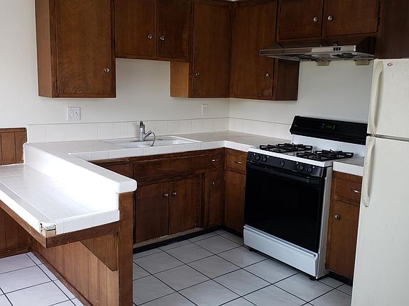 2nd image of 832 S Chapel Ave #B