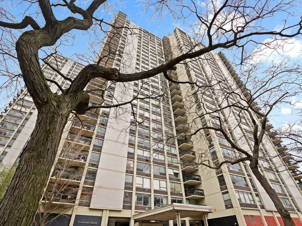 (undisclosed Address), Chicago, IL 60610