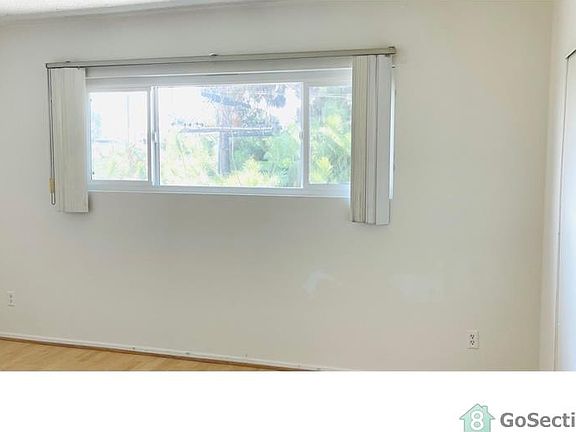 4th image of 5850 Lexington Ave #306