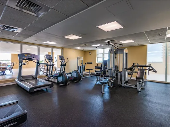 117 NW 42nd Ave APT 1110, Miami, FL 33126