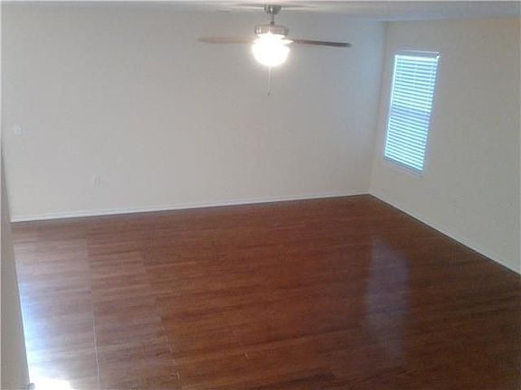 4th image of 8704 Dittmar Oaks Dr