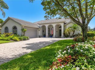 6576 Chestnut Cir, Naples, FL 34109