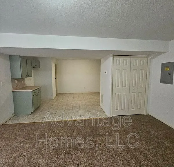 801 Johnson Cir #B — Photo 17